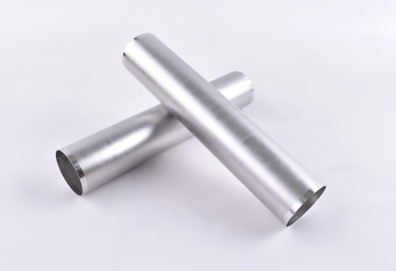 Stainless steel microporous filter element